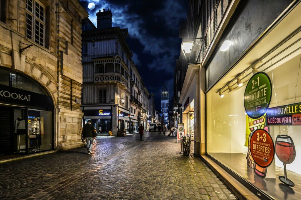Etat des lieux local commercial huissier Althuis 76